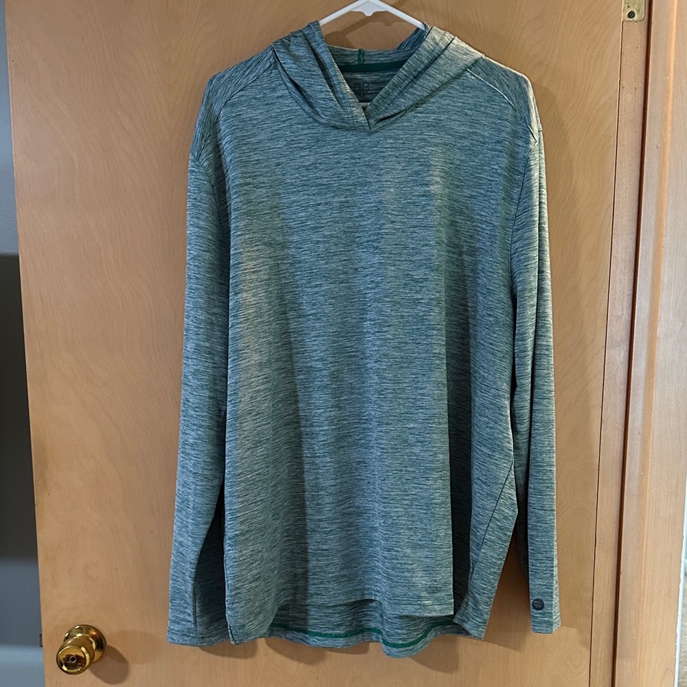 Men's lightweight hooded athletic top